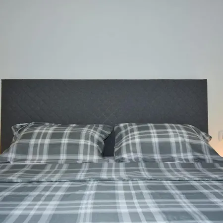 Pool House Bruno Apartament Nin