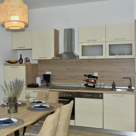 Apartament Pool House Bruno *