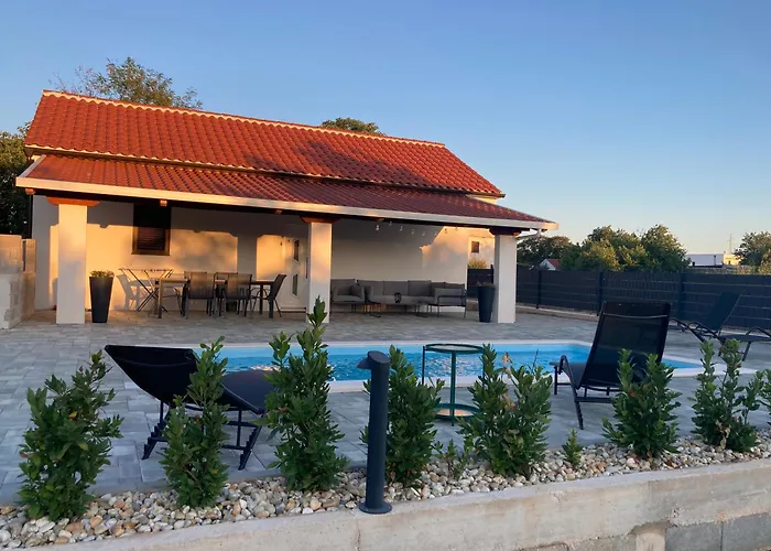 Pool House Bruno Lägenhet *